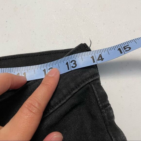 Everlane Black High Rise Jeans, stretchy size 27 regular - Picture 5 of 9